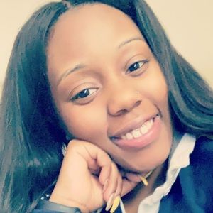 Meet your Posher, Collisha